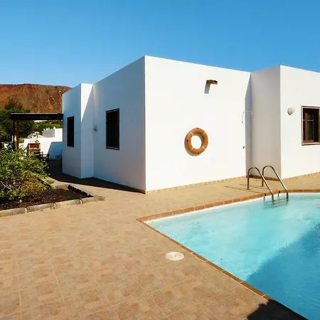 Сasa de vacaciones Holiday Homes Playa Blanca - Ace03053-fyb